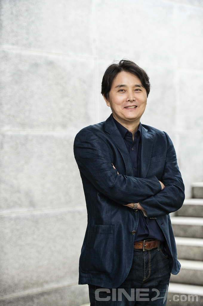 비주얼크루 숟가락 이미지