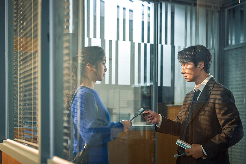 [리뷰] 박찬욱 영화의 정서적 만조 '헤어질 결심'
