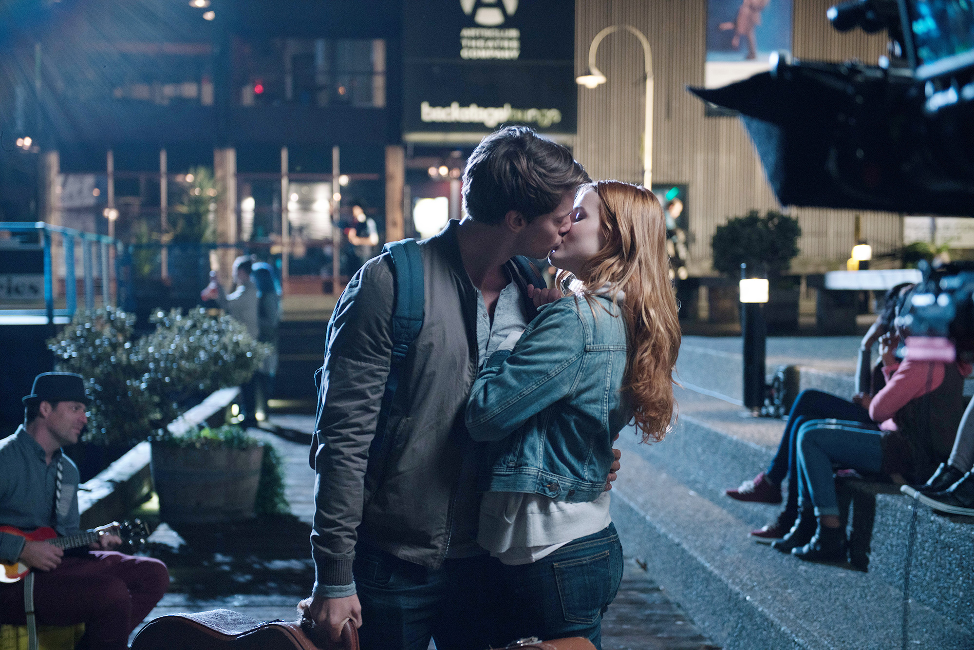 미드나잇 선 (Midnight Sun) 상세정보 씨네21