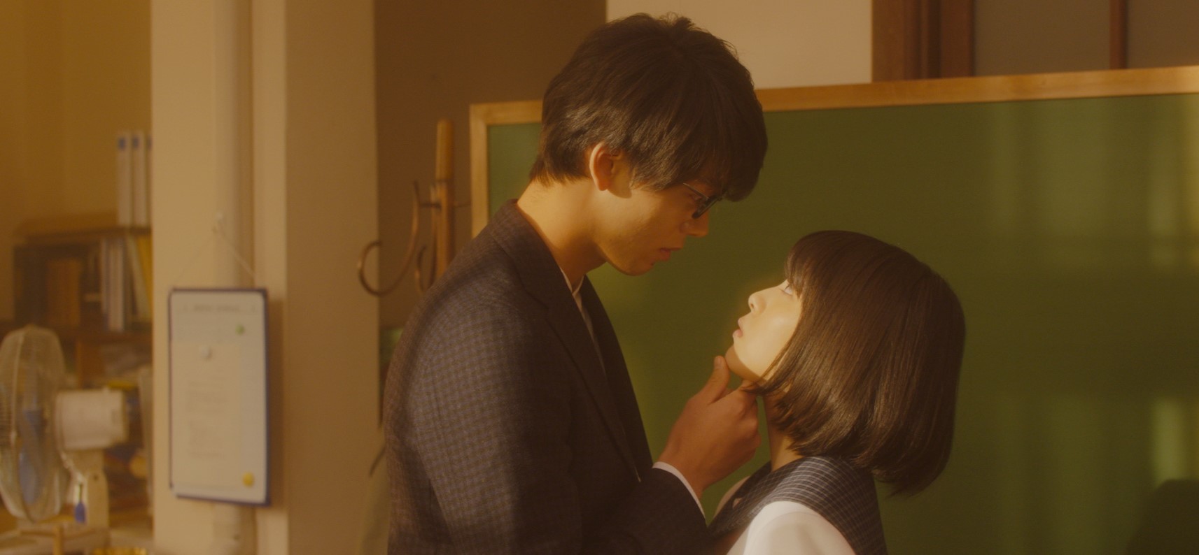 철벽선생 (MY TEACHER, MY LOVE) 상세정보 | 씨네21
