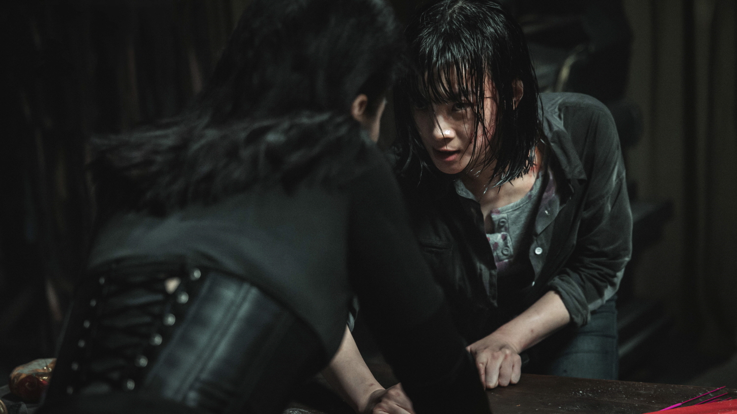 블라인드 워 (Blind War) 상세정보 씨네21