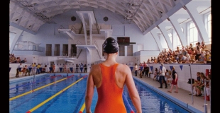 [비평] 습기를 머금은 몸들에 관해, 김연우 평론가의 <물의 연대기>