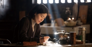 [비평] 연인과 싱크의 문제, 김예솔비 평론가의 <여행과 나날>