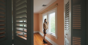 [비평] 벌거벗은 눈, 김소희 평론가의 <프레젠스>