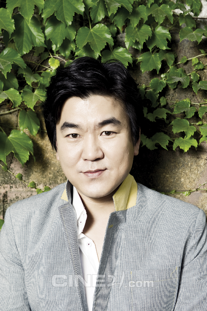 【孙贤周】【杂志】《cine21》no.858 2012.07.03~2012.07.10