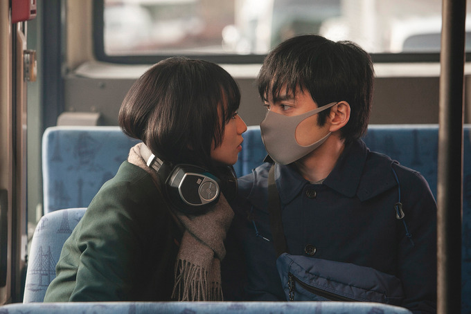 [리뷰] ‘사랑하는 기생충’, 중반에 이르러 효력을 다하는 신선함