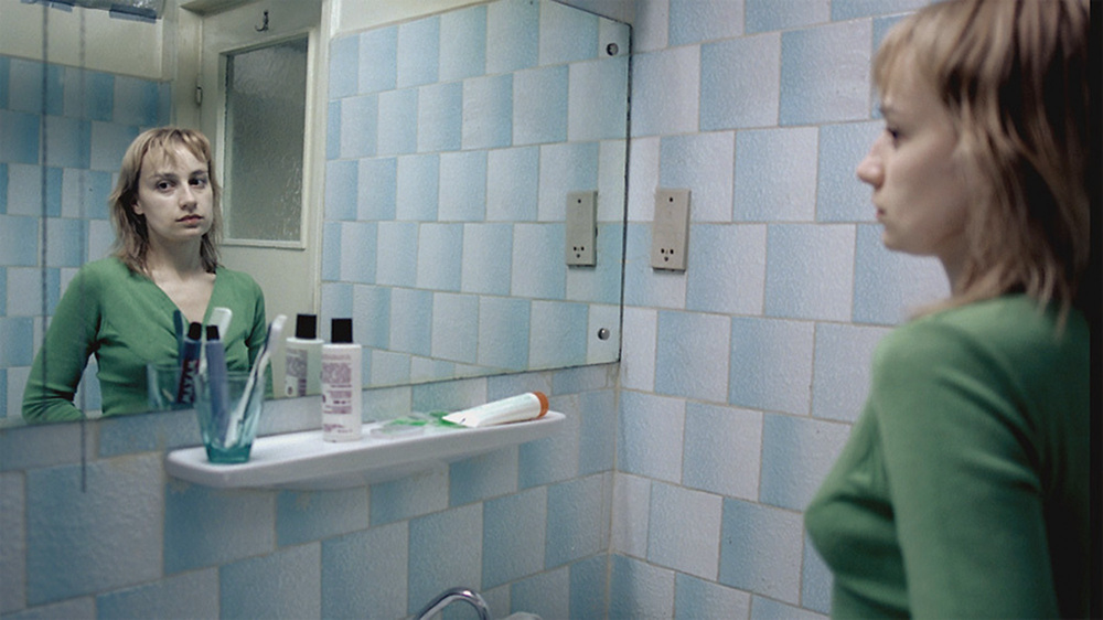 김호영의 네오 클래식] 크리스티안 문주의 '4개월, 3주… 그리고 2일'